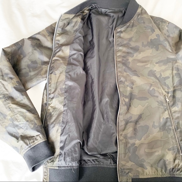 Zara Man Light Bomber Camo Print Jacket - Picture 10 of 13